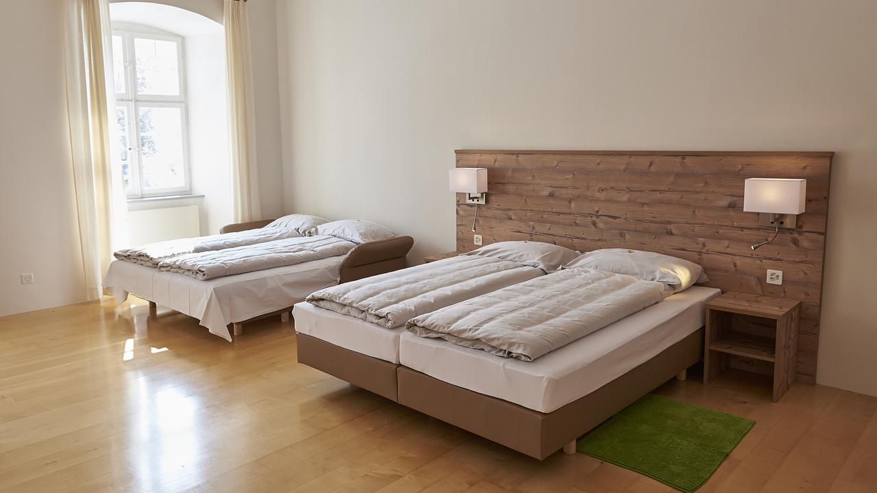 Klosterhotel Kreuz Mariastein Екстериор снимка