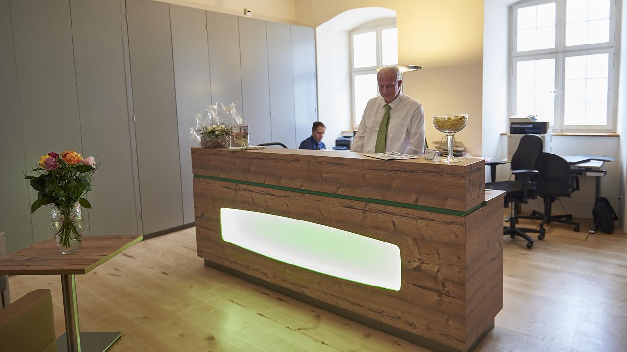 Klosterhotel Kreuz Mariastein Екстериор снимка